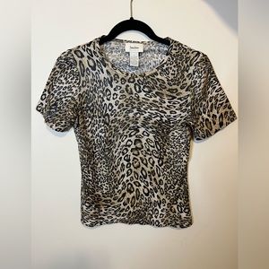 Neiman Marcus Exclusive leopard print top - Size: small
